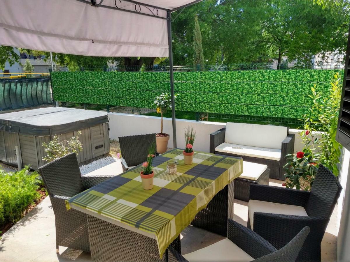 Apartment Lemon Tree สปลิท ภายนอก รูปภาพ