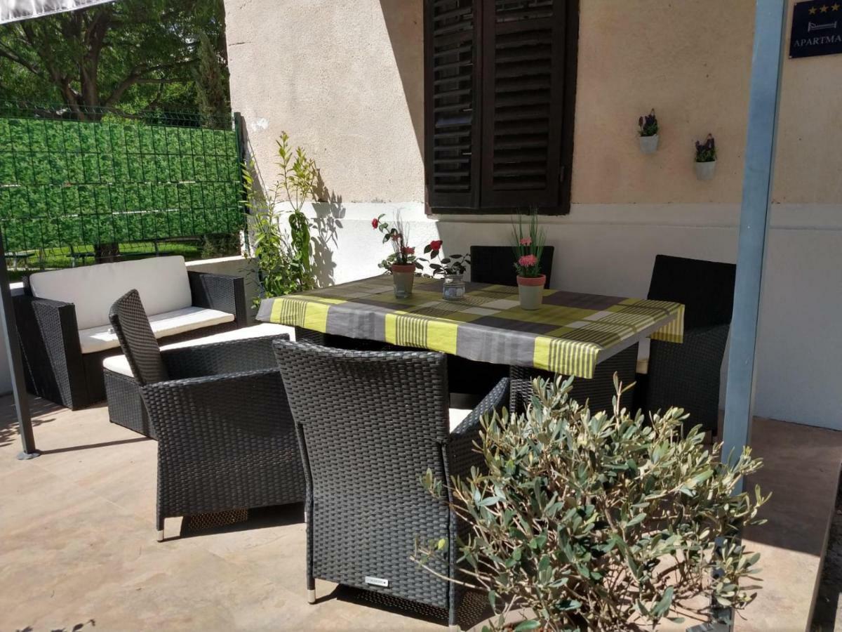 Apartment Lemon Tree สปลิท ภายนอก รูปภาพ